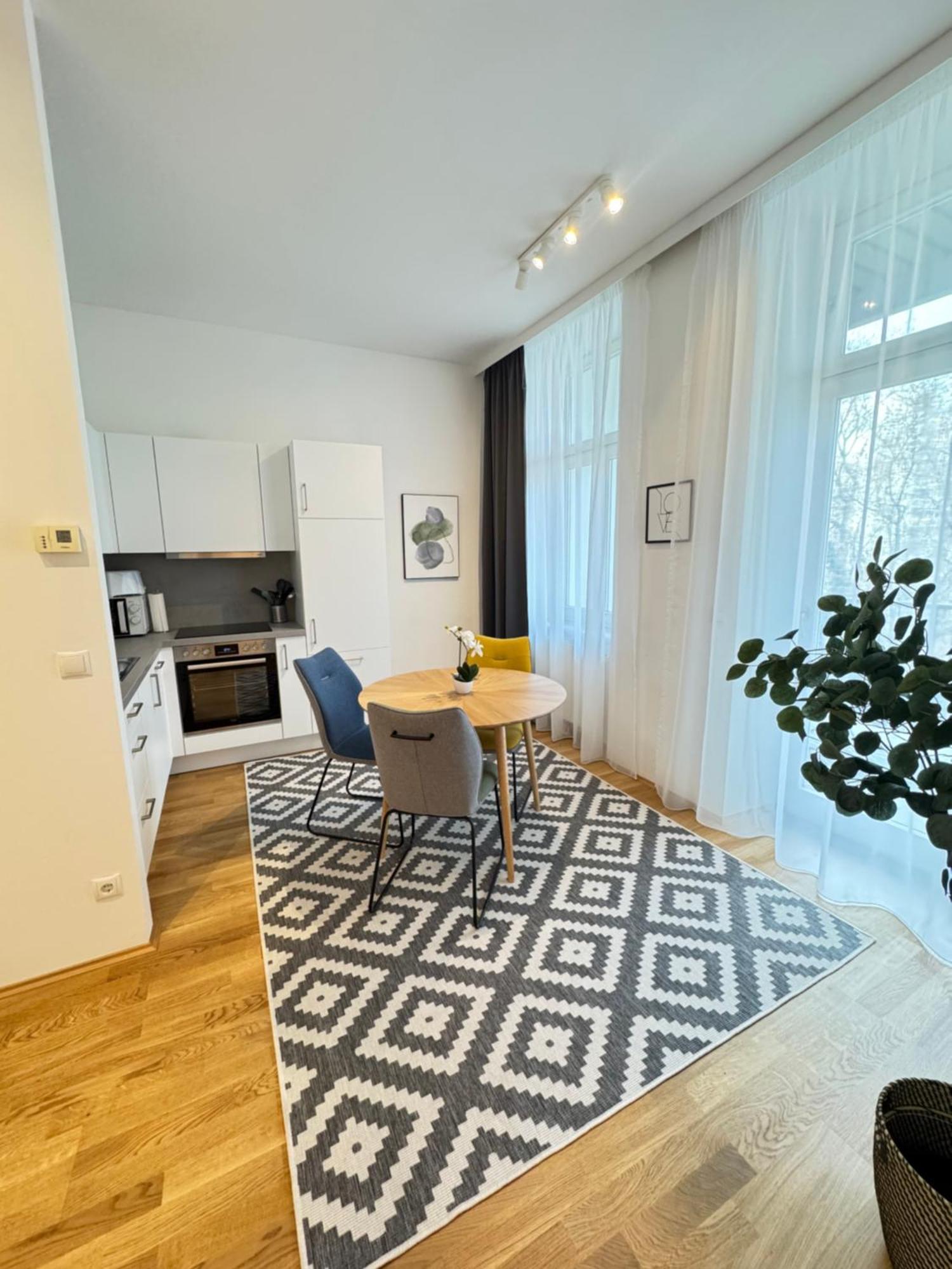 וינה Trendy Apartment Zentral Gelegen מראה חיצוני תמונה